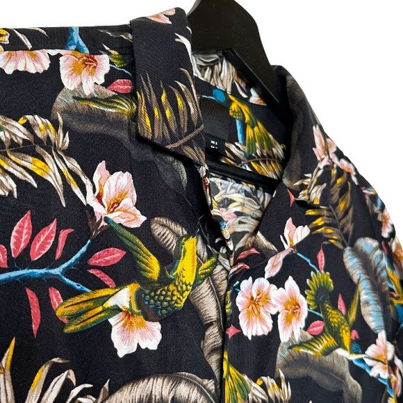 H&M Black Floral Hummingbird Short Sleeve Cuban Camp Collar Button Up Shirt - Picture 3 of 4
